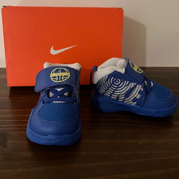 Nike Team Hustle D 9 (TD) - Picture 1 of 4